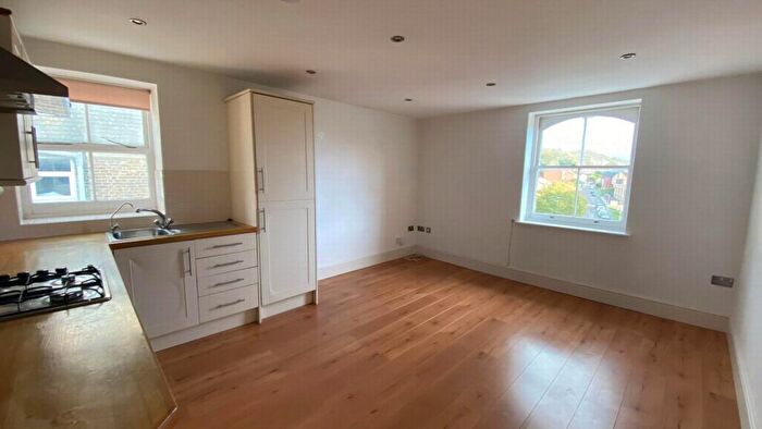 1 Bedroom Flat To Rent In Godwyne Road, Dover, CT16