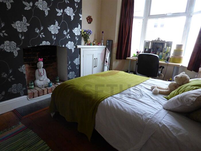 4 Bedroom Detached House To Rent In Noel Street, Off Narborough Road, Leicester, LE3
