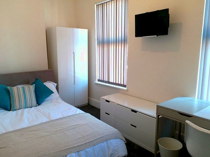 4 Bedroom Terraced House To Rent In Romer Road, Liverpool, L6