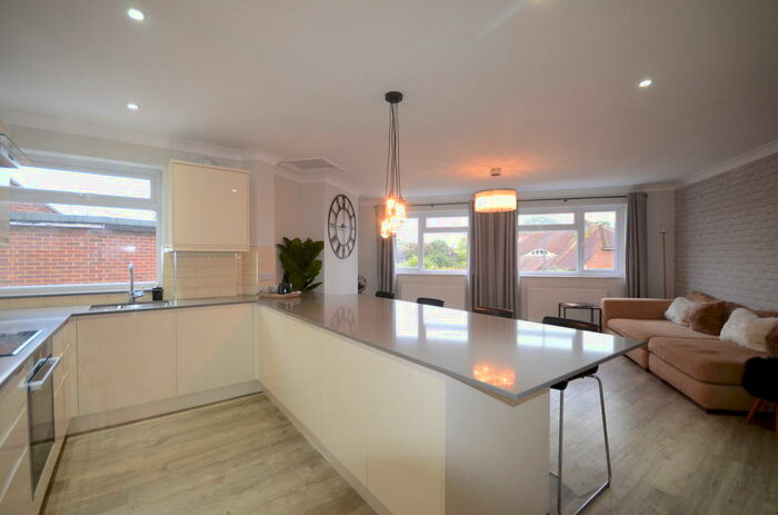 2 Bedroom Apartment To Rent In St Leonards Road, SL4
