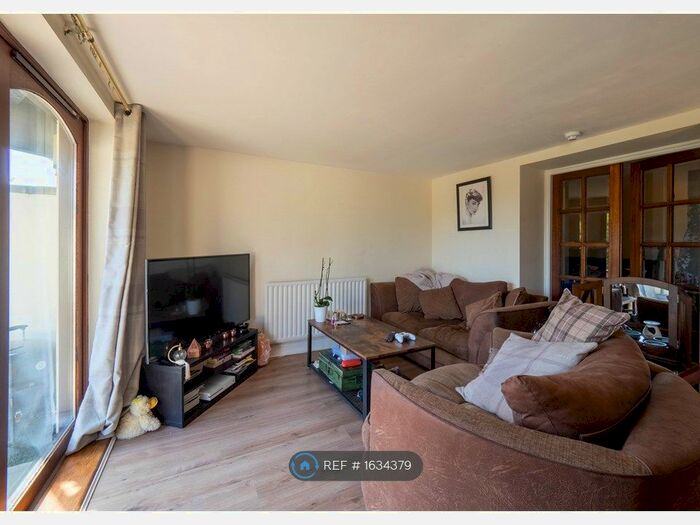 1 Bedroom Flat To Rent In Dollis Hill Lane, London, NW2