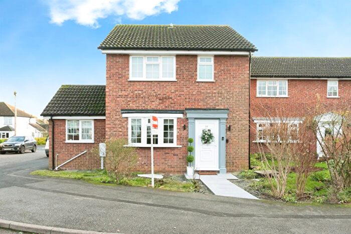 4 Bedroom Detached House For Sale In Manor Road, Newport Pagnell, MK16