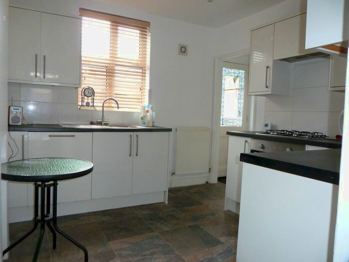 3 Bedroom Detached House To Rent In Chesterfield Road, Ashford, TW15