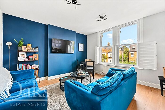 2 Bedroom Flat For Sale In Kempshott Road, Streatham, SW16