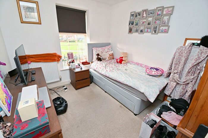 5 Bedroom Town House For Sale In Spring Gardens, Longcar Lane, Barnsley, S70
