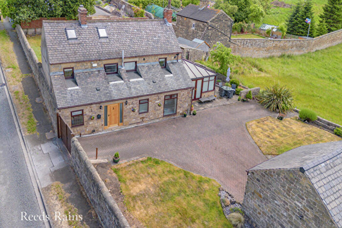 3 Bedroom Detached House For Sale In Doncaster Road, Hooton Roberts, Rotherham, South Yorkshire, S65