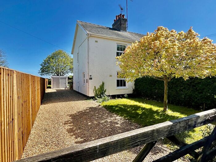 2 Bedroom Semi-Detached House For Sale In Lowgate, Fleet, PE12