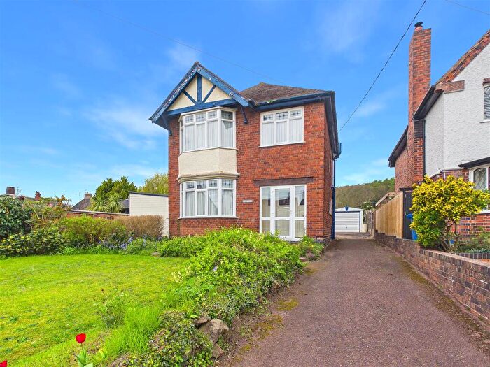 3 Bedroom Detached House For Sale In School Lane, Hopwas, Tamworth, B78