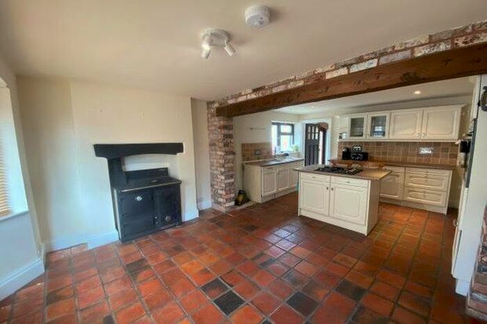 2 Bedroom Property To Rent In Littleworth Road, Cannock, WS12