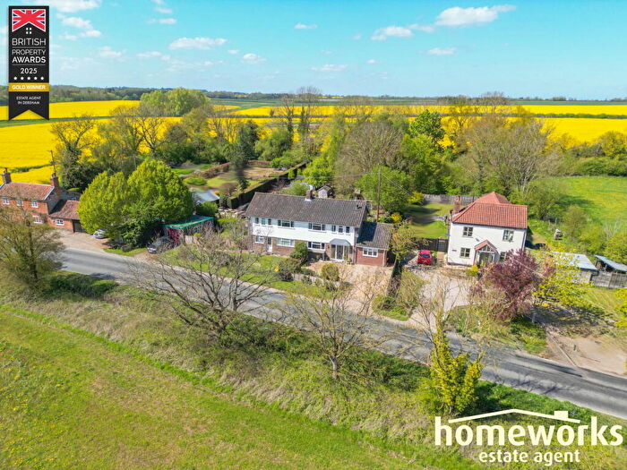 4 Bedroom Semi Detached House For Sale In Beeston Road, Great Fransham, Dereham, NR19