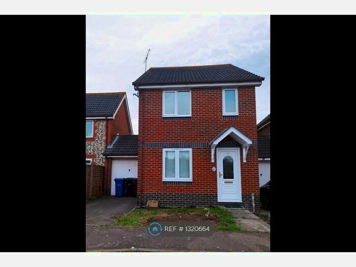 3 Bedroom Detached House To Rent In Gilbert Road, Grays, RM16