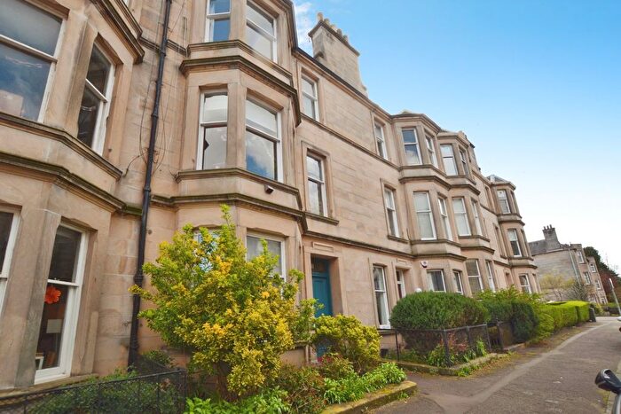2 Bedroom Flat To Rent In Comely Bank Grove, Edinburgh, EH4
