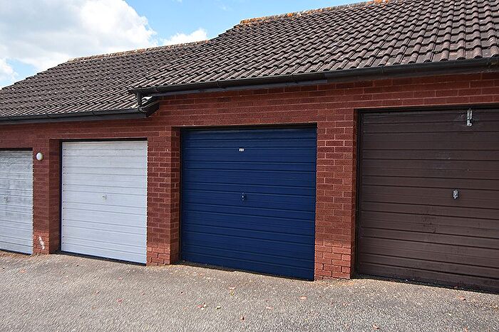 3 Bedroom Terraced House For Sale In Whitebeam Close, Pinwood Meadow, Exeter, EX4