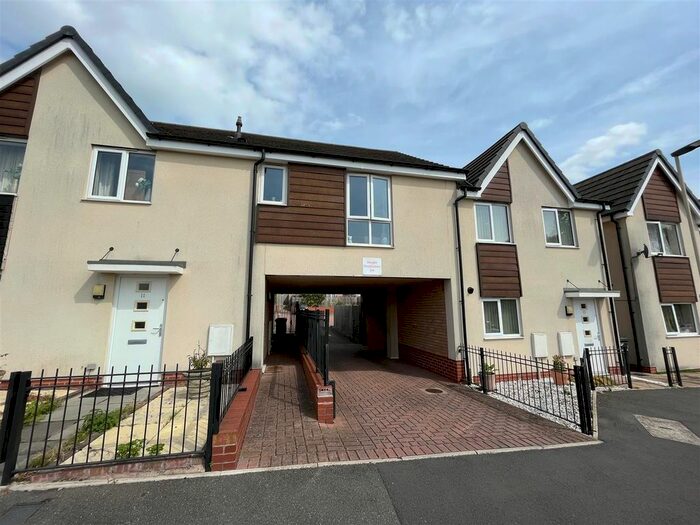2 Bedroom Flat To Rent In Hackett Drive, Dudley, DY1