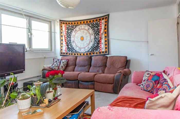 3 Bedroom Flat To Rent In Ashley Down Road, Bristol, BS7