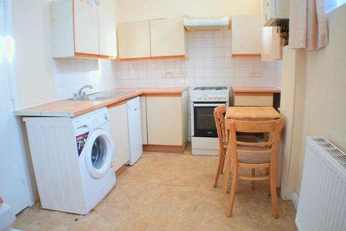 1 Bedroom Flat To Rent In Tanners Hill, Deptford, New Cross, SE8