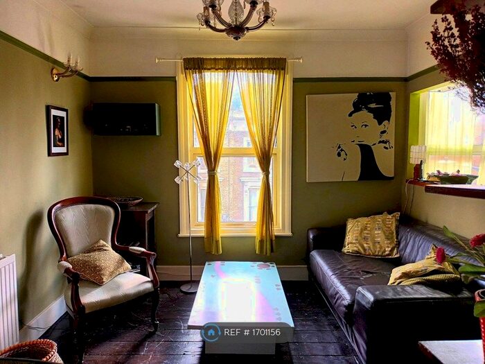 1 Bedroom Flat To Rent In Graham Road, Hackney, E8