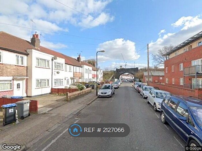 2 Bedroom Maisonette To Rent In Lancelot Road, Wembley, HA0