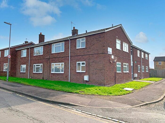 1 Bedroom Flat To Rent In Childs Pond Road, St Neots, PE19