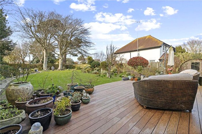 4 Bedroom Detached House For Sale In Sea Way, Middleton-On-Sea, PO22