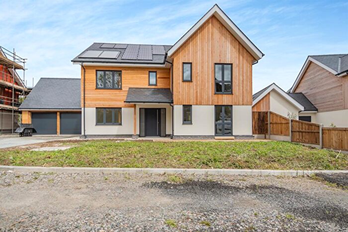 5 Bedroom Detached House For Sale In Catalina Close, Halesworth, IP19