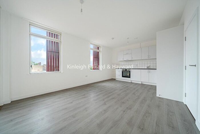 1 Bedroom Flat To Rent In Centenary Road, Dagenham, RM9