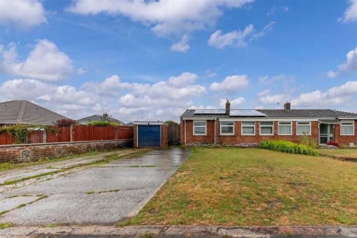 3 Bedroom Semi Detached Bungalow For Sale In Falcon Road West, Norwich, NR7