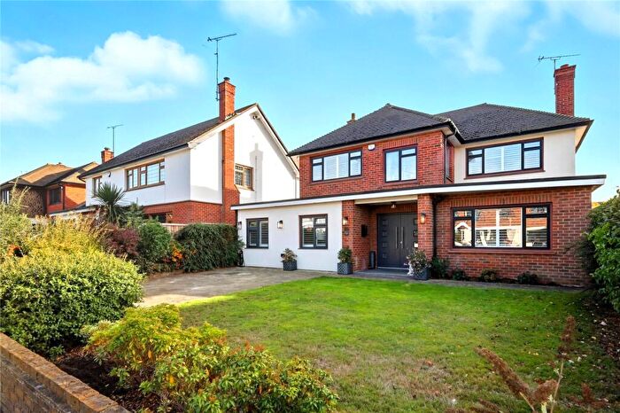 4 Bedroom Detached House For Sale In Burlescoombe Road, Thorpe Bay, Essex, SS1
