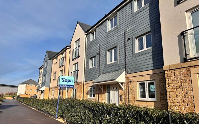 1 Bedroom Apartment For Sale In Mossie Walk, Witney, OX29