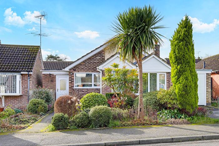 3 Bedroom Property For Sale In Orchard Rise, Lambley, NG4