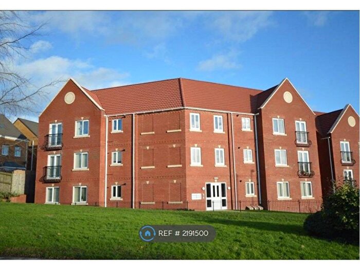 2 Bedroom Flat To Rent In Springfield Court, Lofthouse, Wakefield, WF3