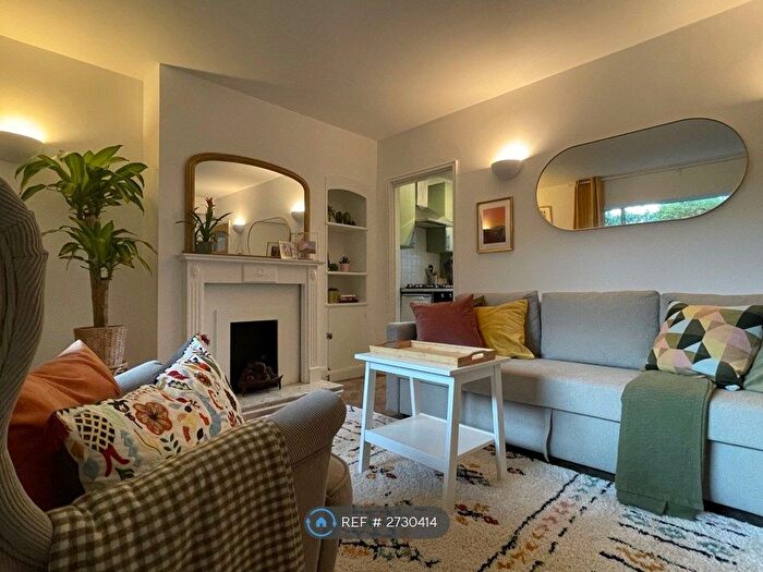 2 Bedroom Flat To Rent In Mansfield Road, Nottingham, NG5