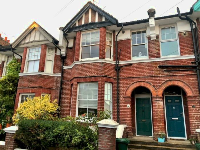 2 Bedroom Flat To Rent In De Montfort Road, Brighton, BN2