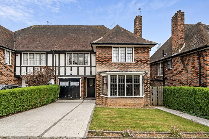 4 Bedroom Semi-Detached House For Sale In Greenhalgh Walk, Hampstead Garden Suburb, N2