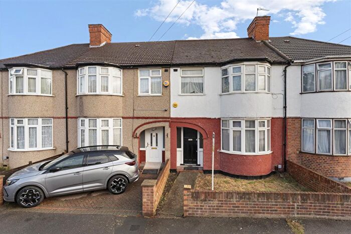 3 Bedroom Terraced House For Sale In Nield Road, Hayes, UB3