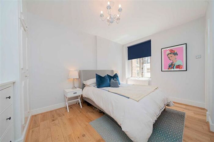 3 Bedroom Flat To Rent In Harrowby Street, Marylebone, W1H