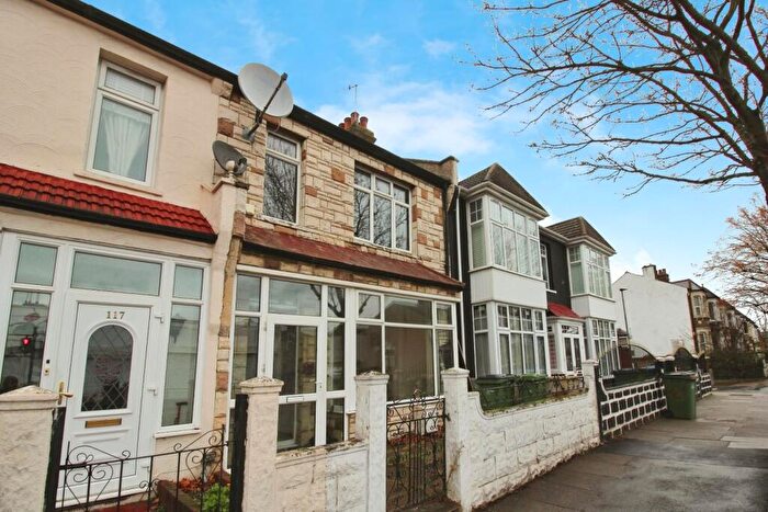 3 Bedroom Terraced House To Rent In Mcleod Road, London, SE2