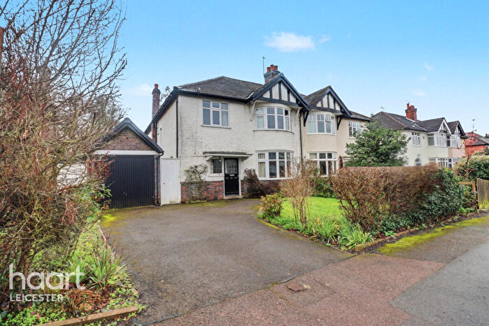 4 Bedroom Semi Detached House For Sale In Shanklin Drive, Leicester, LE2