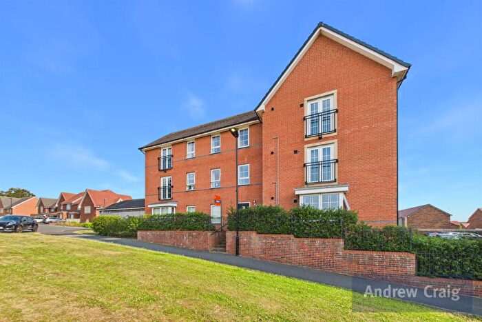 2 Bedroom Apartment For Sale In Foxglove Walk, Blakelaw, NE5