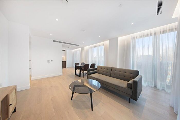 2 Bedroom Flat To Rent In Watermark House, Salutation Gardens, London, WC1X