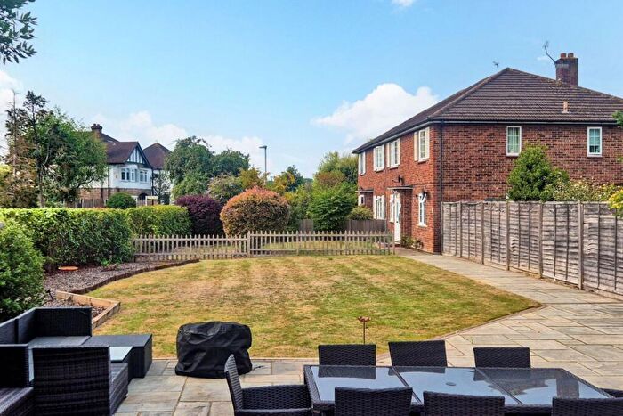 2 Bedroom Maisonette For Sale In Berrylands, Surbiton, KT5