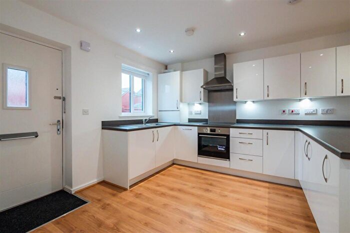 2 Bedroom Semi-Detached House To Rent In Laura Avenue, Nottingham, NG5
