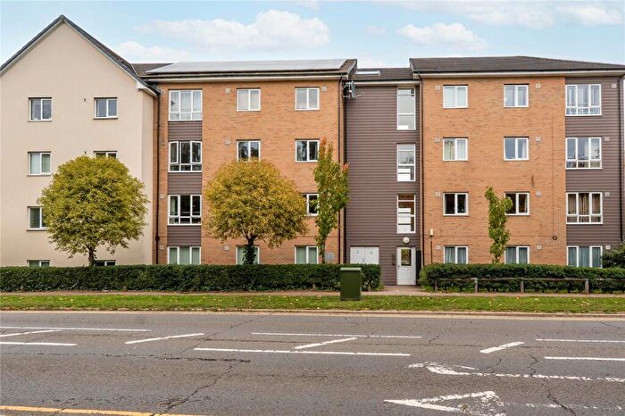 2 Bedroom Apartment For Sale In Bunkers Crescent, Bletchley, Milton Keynes, MK3