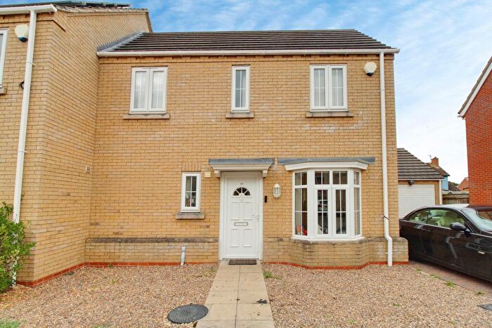 2 Bedroom Semi-Detached House To Rent In Sayers Crescent, Wisbech St Mary, PE13