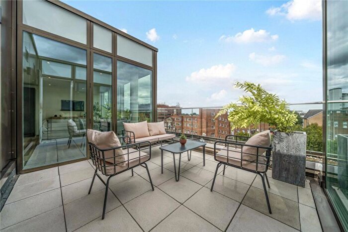 2 Bedroom Apartment For Sale In Tweedy Road, Bromley, BR1