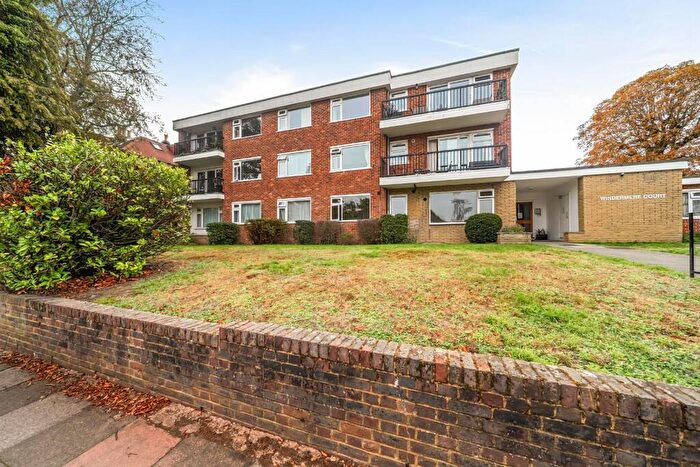 2 Bedroom Flat For Sale In Oaklands Road, Bromley, BR1