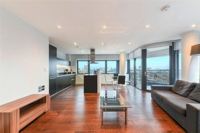 2 Bedroom Flat To Rent In Lambarde Square, London, SE10