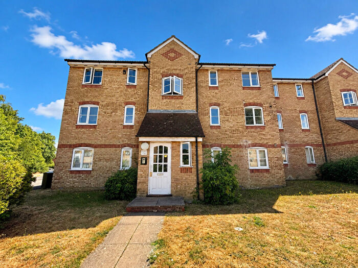 2 Bedroom Flat To Rent In Prestatyn Close, Stevenage, SG1