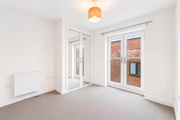 1 Bedroom Apartment To Rent In Cantelupe Road, East Grinstead, RH19