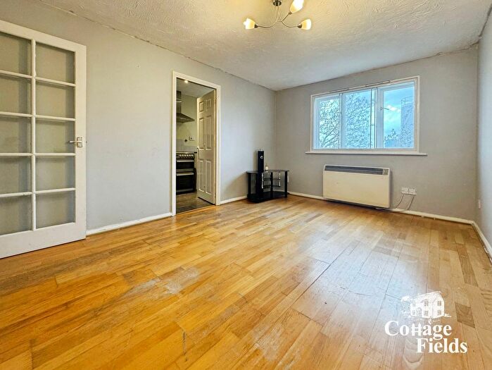 1 Bedroom Flat To Rent In Cherry Blossom Close, London, N13